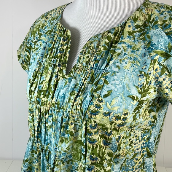 TALBOTS Petites, floral short sleeve blouse , Size P - Picture 6 of 14